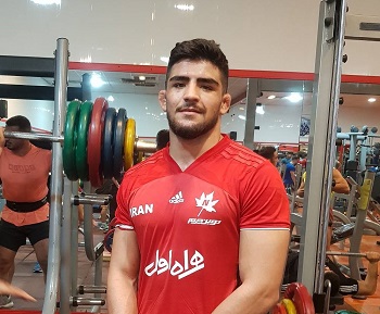 محمد مبین عظیمی کشتی گیر کردستان